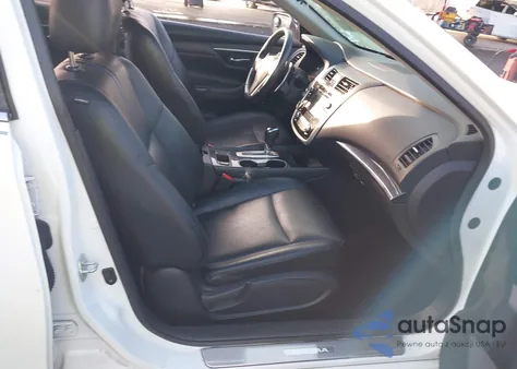 2018 Nissan Altima 2.5/S/Sv/Sl/Sr z USA, uszkodzony, nr VIN 1N4AL3AP2JC134779